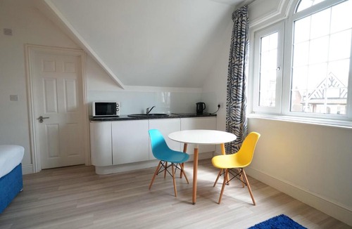 Southsea Apartment | One Helena Road Serviced Apartments