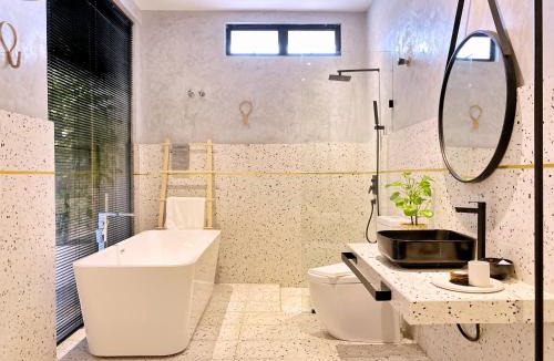 Taman Saga Hotel | One Heritage Hotel