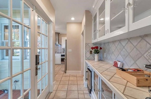 Historic Old Northeast House | ONE Inn St. Pete: Unique 7-Room Gem, Steps from Downtown & Vinoy Park!
