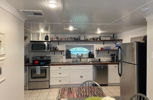 Gulfport House | One Legged Pelican