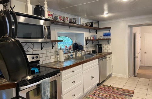 Gulfport House | One Legged Pelican