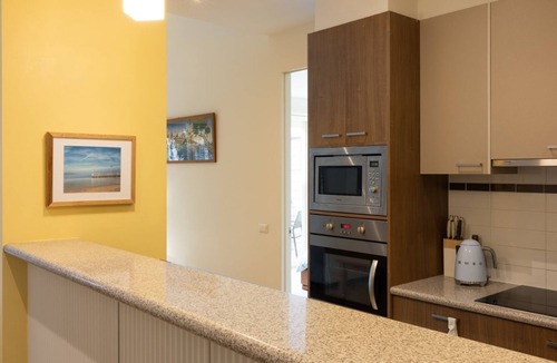 Inverloch House | One Level at Broadbeach - Inverloch