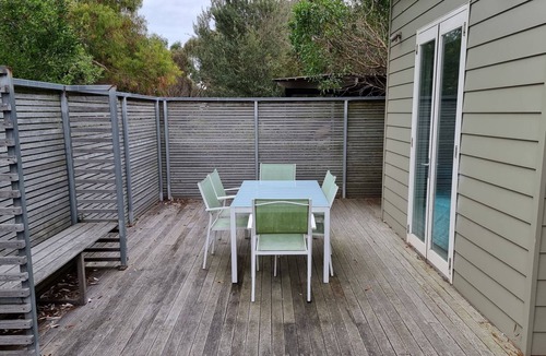 Inverloch House | One Level at Broadbeach - Inverloch