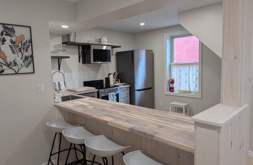 Prince Edward House | One Main Guesthouse - Entire Home - 2 King Suites Across Two Floors -EV Charging