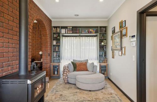 Wangaratta House | One Mile Creek Retreat