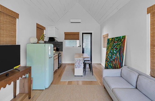 Brazos House | One-of-a-Kind DogTrot House/Walk to Magnolia