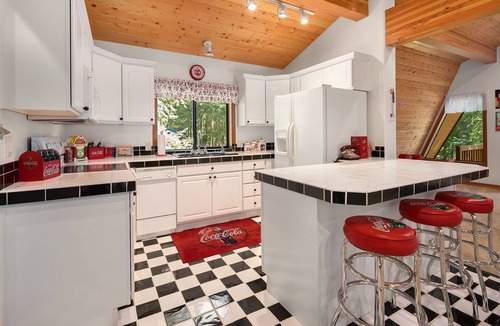 Easton House | One of a kind family retreat! Slps 30 | Gym | Game Room | On Silver Creek