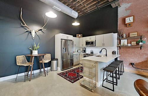 Nashville Condo | One-Of-A-Kind! Roll Up Garage Door, Pool, Speakeasy