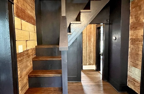 Travis Heights House | One of a kind. Steps from Soco!