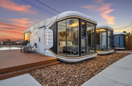 Highlands Apartment | One-of-a-kind tiny home designed for an unforgettable stay by the beautiful San Jacinto River