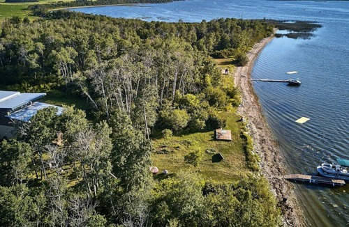 Shoal Lake House | One of Kind LakeFront Cottage Home With Gorgeous Lake Views, Huge Deck