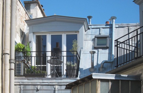 Arsenal Apartment | One of not many! Panoramic Bastille Loft