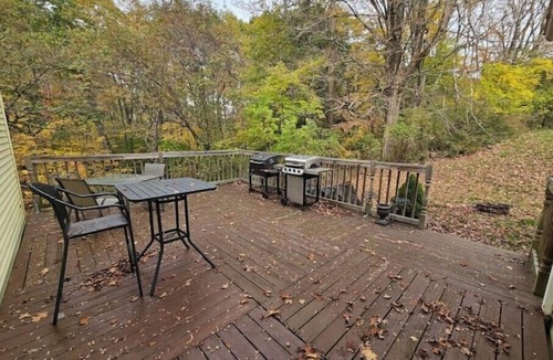 Tidioute House | One on the Creek