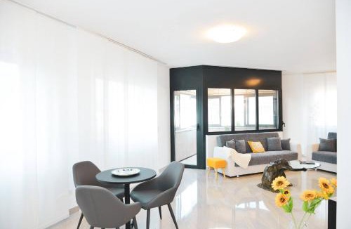 Lugano Apartment | One Only central City Penthouse