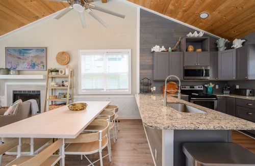 Beachwalk House | One Particular Harbor - Harbor Island Oceanfront, Private Pool!