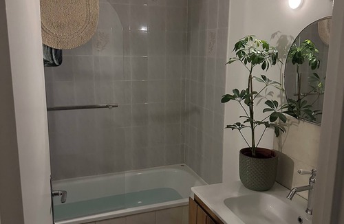 Aubervilliers Apartment | One-room apartment in Aubervilliers
