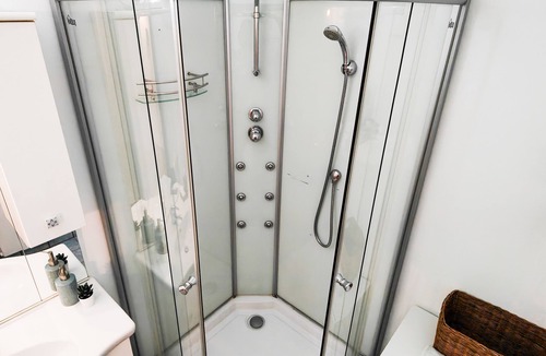 Viganello Apartment | One-room apartment Lugano - central and convenient with covered car park
