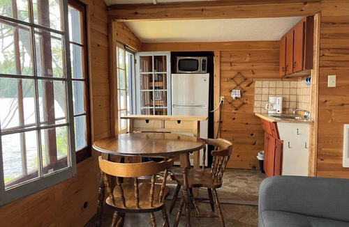 Minden Cabin | One room cabin, kitchenette, king bed, washroom with shower
