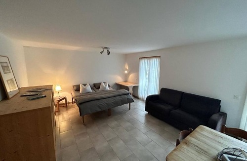 Bregaglia Apartment | One-room flat with mountain view