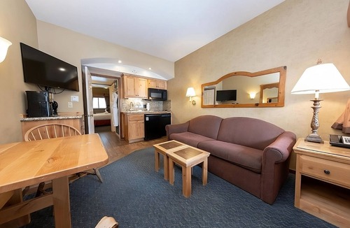 Olympic Valley Hotel | One Room | Free Parking | Balcony