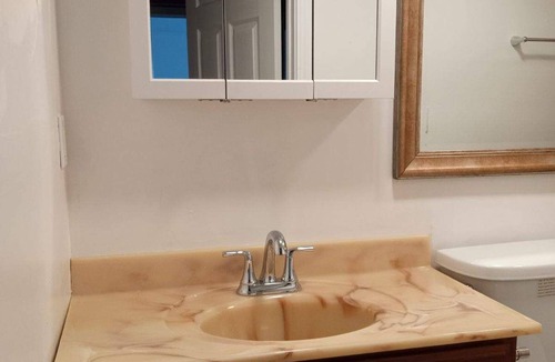 Mosswood Apartment | One Room Place