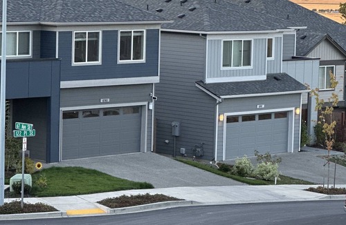 Seattle Hill-Silver Firs House | One room with attached bathroom for rent