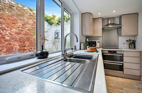 Kingsand Cottage | One The Green, Kingsand