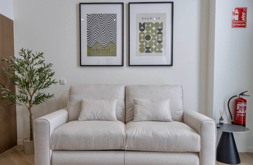Pobles del Sud Apartment | One Tower Apartment - 01