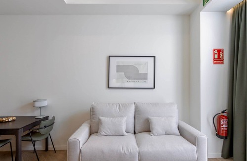 Pobles del Sud Apartment | One Tower Apartment - 05