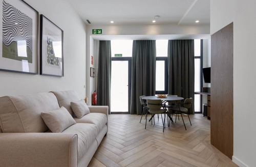 Pobles del Sud Apartment | One Tower Apartment - 03