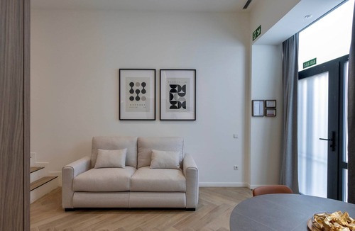 Pobles del Sud Apartment | One Tower Apartment - 08