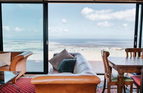 Agnes House | One Tree Hill Wilson prom and Ocean views