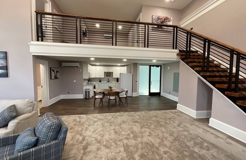 Barre Apartment | One Zero Five Stay 303