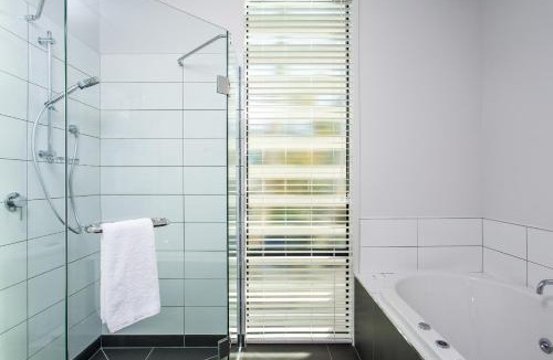 Whakatane Hotel | One88 on Commerce