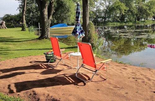 Bayberry House | Oneida Lake Getaway