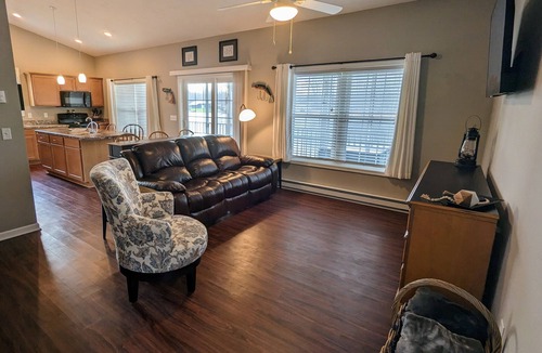 Clay House | Oneida River Retreat