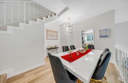 South Redondo Apartment | Oneluxstay 3BR Home Near the Beach