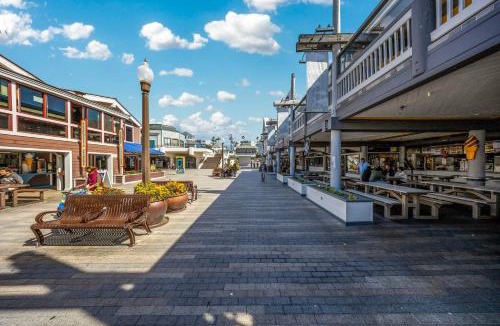 South Redondo Apartment | Oneluxstay 3BR Home Near the Beach
