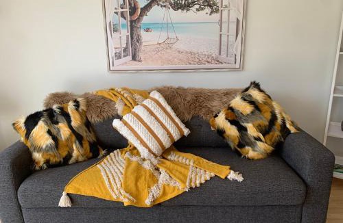 Oneroa Villa | Oneroa Bay Villa Waiheke