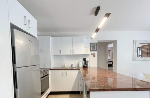 Onetangi Apartment | Onetangi Beach Apartment