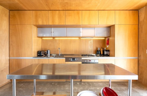 Onetangi House | ONETANGI BEACH | Be My Guest