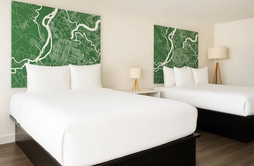 Dock Junction Hotel | Oneway Brunswick