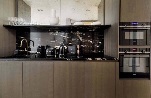 Saint-Thomas-d'Aquin Apartment | ONIRI - Sublime Serviced 3-BR/3BA - Saint Germain