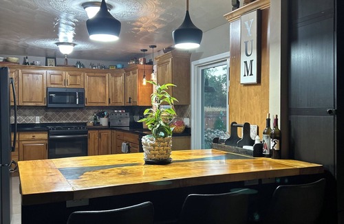 Stockwell House | Only 3.3 miles from Ironman Raceway!