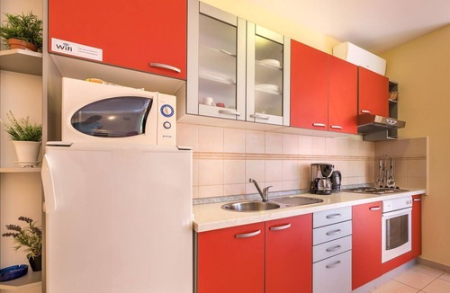 Jurandvor Apartment | Only 350 metres to the beach with air conditioning, WiFi