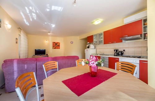 Jurandvor Apartment | Only 350 metres to the beach with air conditioning, WiFi