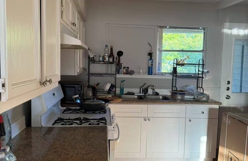 Texas City House | Only 38 dollars a night-Queen size bed room for two people