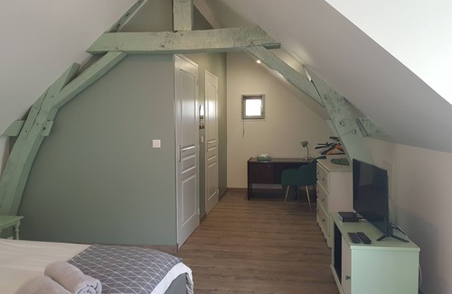 Theneuil Bed & Breakfast | Onna's bed and breakfast