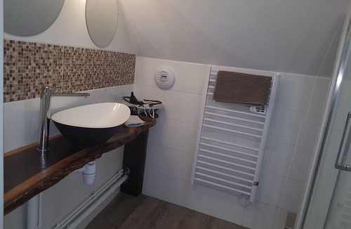 Theneuil Bed & Breakfast | Onna's bed and breakfast