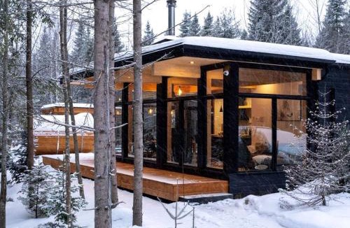 Petite-Riviere-Saint-Francois Ski Chalet | ONNEA - Magical Chalet & Spa - Sauna - Fireplace - EV Chrger - AC
